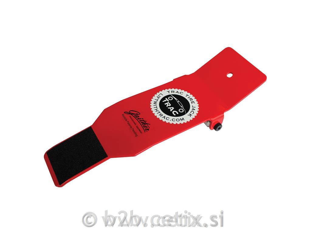 TRAC JACK – pripomoček za namestitev koles